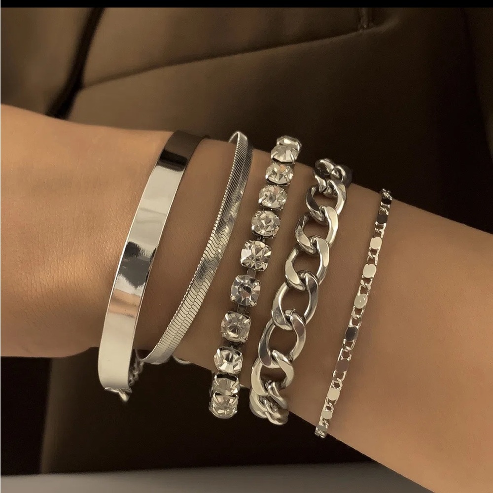5 NEW CHAIN / CRYSTAL BRACELET SET - Picture 9 of 16